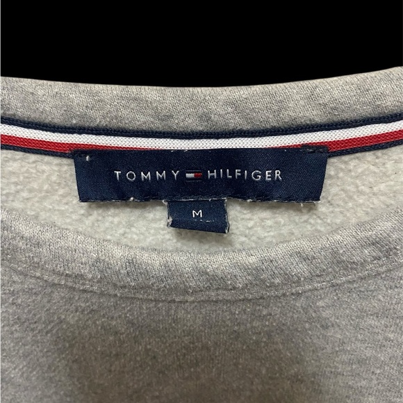 Tommy Hilfiger Medium size Gray Crop Top with Logo - Picture 4 of 6